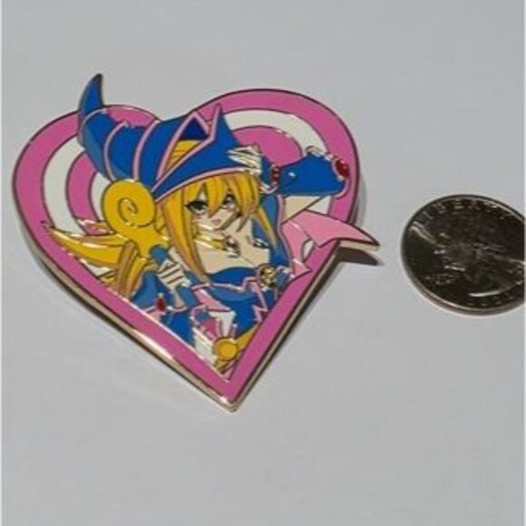 Dark Magician Girl Heart Enamel Pin YuGiOh Spellcaster Waifu Collectible - Picture 6 of 6